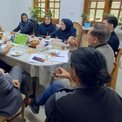 جلسه با همکاران جوان سروش ، 2