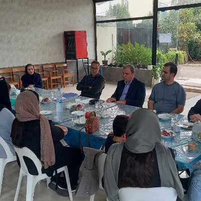 هم‌اندیشی مدیریت مدرسه با اعضای انجمن اولیا و مربیان